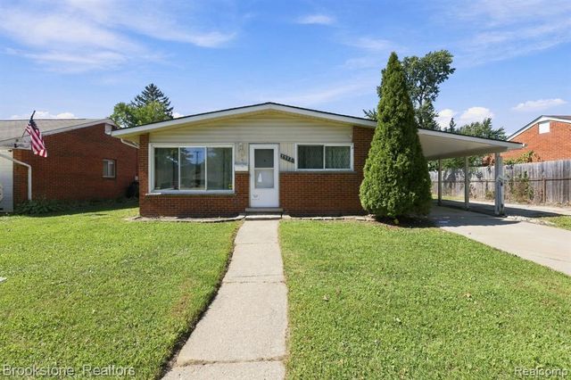 35531 N Little Mack Avenue, Clinton Township, MI 48035