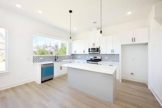 3217 Reeves Road, Houston, TX 77004