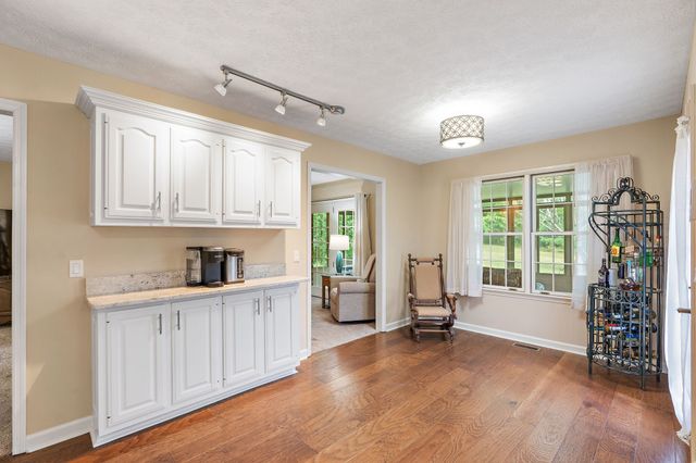 404 Southwinds Dr, Hermitage, TN 37076