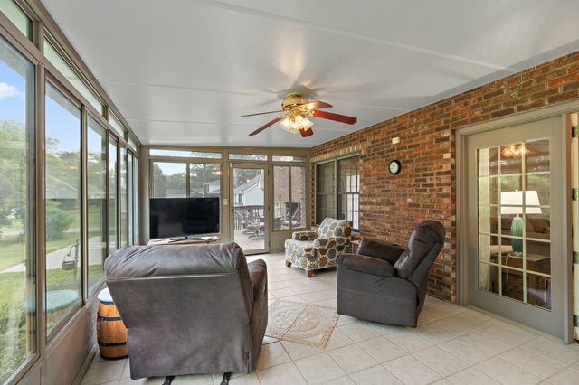 404 Southwinds Dr, Hermitage, TN 37076