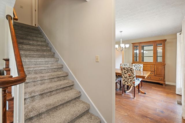 404 Southwinds Dr, Hermitage, TN 37076