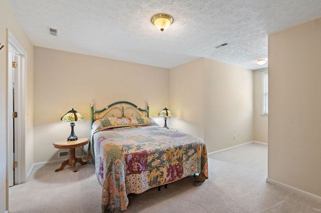 404 Southwinds Dr, Hermitage, TN 37076