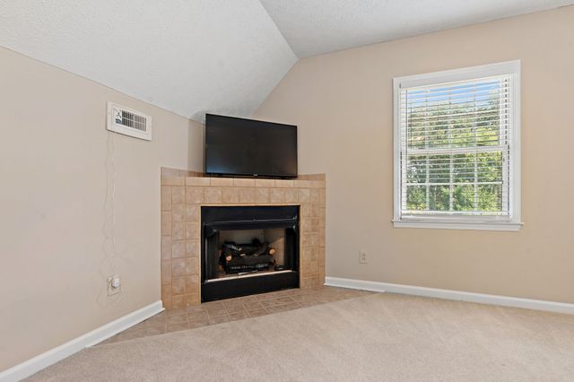 404 Southwinds Dr, Hermitage, TN 37076