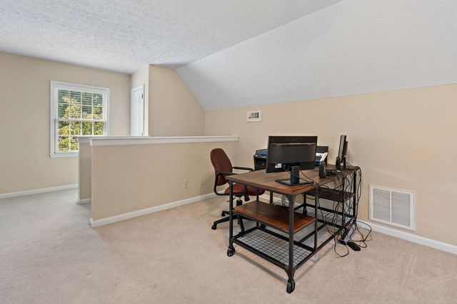 404 Southwinds Dr, Hermitage, TN 37076