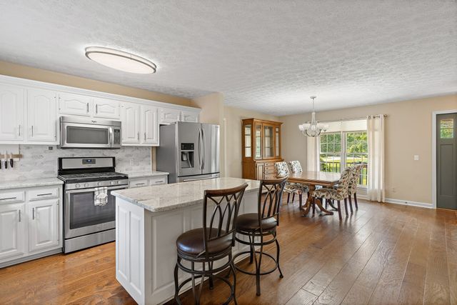 404 Southwinds Dr, Hermitage, TN 37076