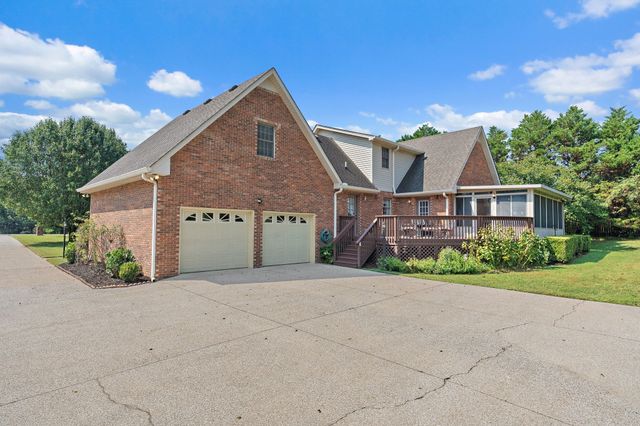 404 Southwinds Dr, Hermitage, TN 37076