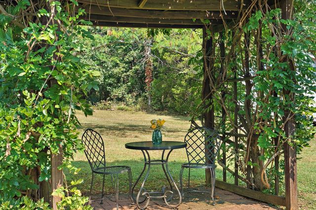 404 Southwinds Dr, Hermitage, TN 37076