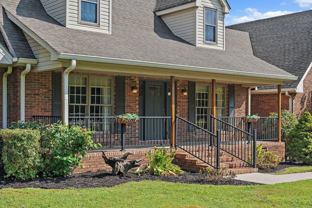 404 Southwinds Dr, Hermitage, TN 37076