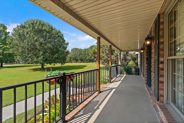 404 Southwinds Dr, Hermitage, TN 37076