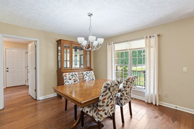 404 Southwinds Dr, Hermitage, TN 37076