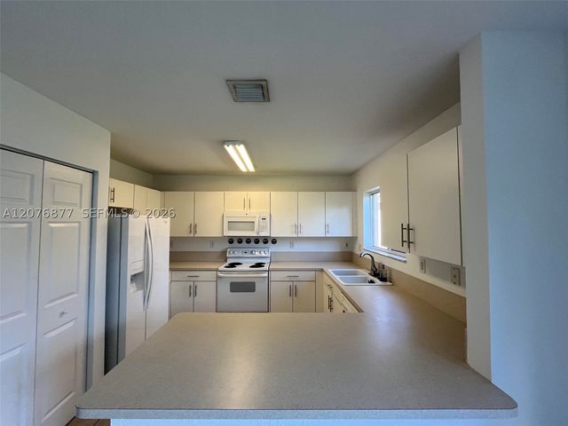 14041 SW 155th Ct, Miami, FL 33196