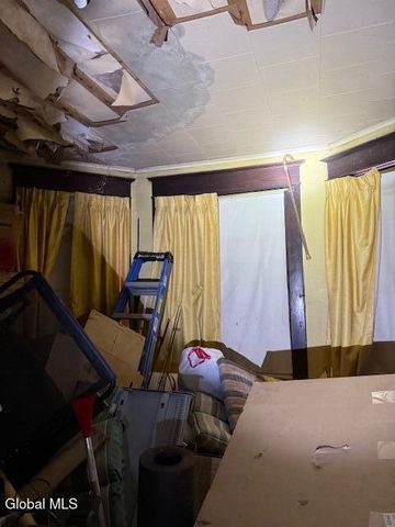 19 Raymo Street, Albany, NY 12209