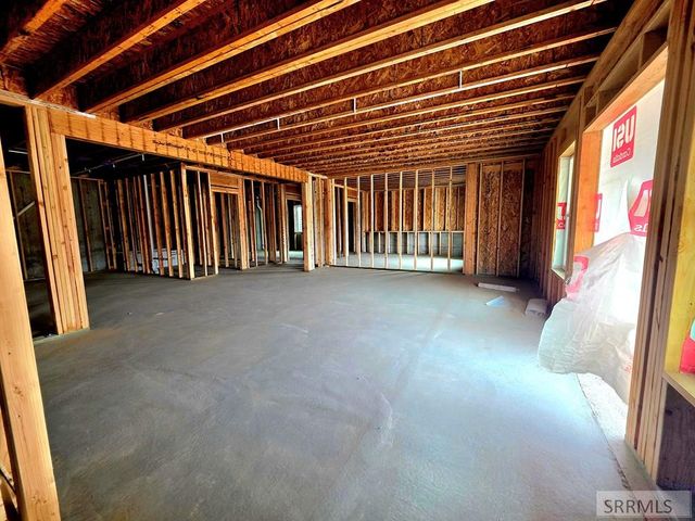 3083 Lancer Ave, Ammon, ID 83406