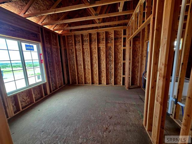3083 Lancer Ave, Ammon, ID 83406