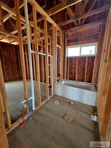 3083 Lancer Ave, Ammon, ID 83406