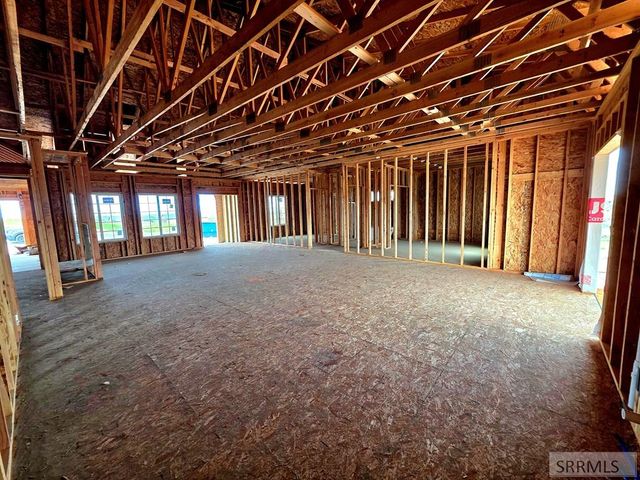 3083 Lancer Ave, Ammon, ID 83406