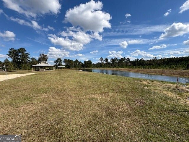 386 Shoreline Drive, Kingsland, GA 31548