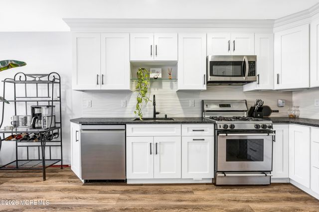 2802 Greenspire Court, Toms River, NJ 08755