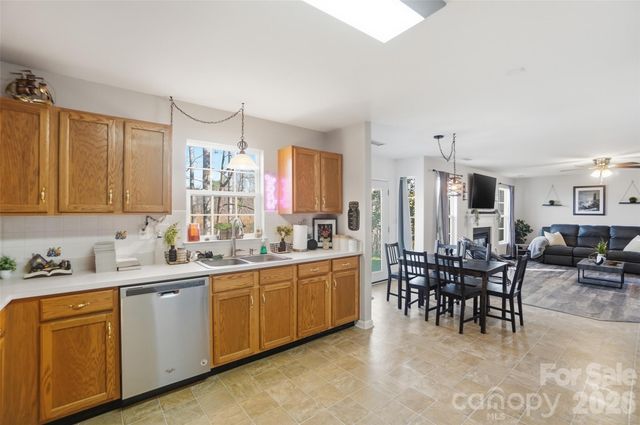 111 Austin Run Court, Kannapolis, NC 28083