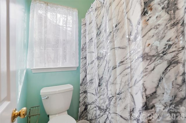 111 Austin Run Court, Kannapolis, NC 28083