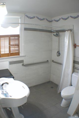 518 Galland St, Petaluma, CA 94952