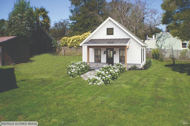 518 Galland St, Petaluma, CA 94952