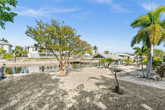 3462 Pinetree DR, Other, FL 33956