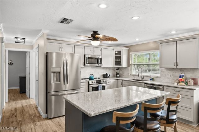 3462 Pinetree DR, Other, FL 33956