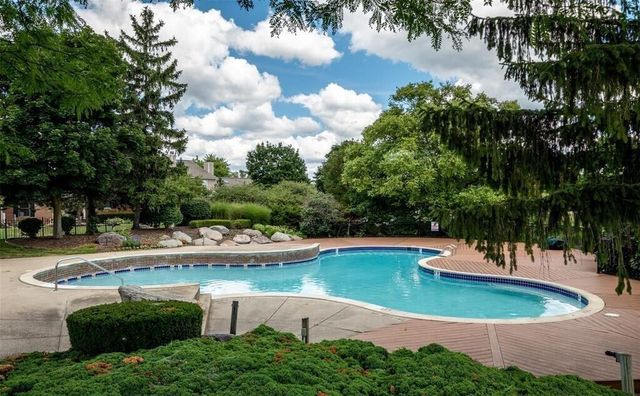 22363 Peachtree, Novi, MI 48375