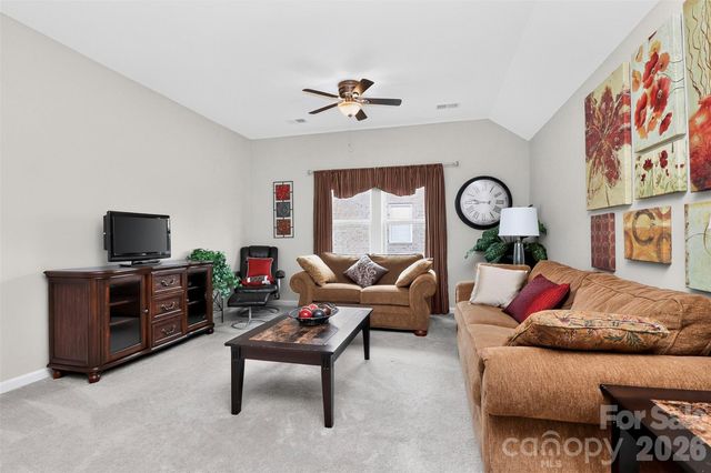 5409 Poplar Knoll Drive, Matthews, NC 28105