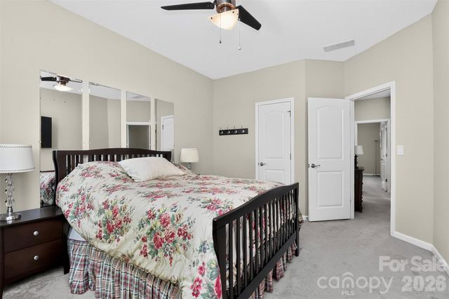 5409 Poplar Knoll Drive, Matthews, NC 28105