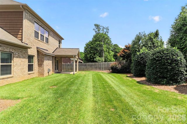 5409 Poplar Knoll Drive, Matthews, NC 28105