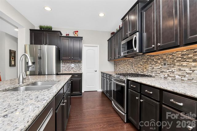 5409 Poplar Knoll Drive, Matthews, NC 28105