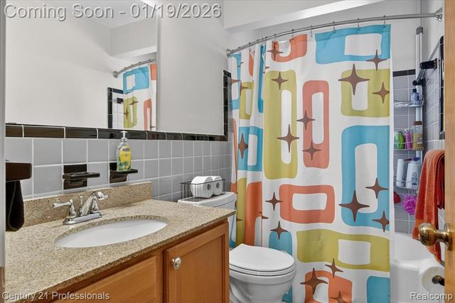 13651 Castle Street, Southgate, MI 48195