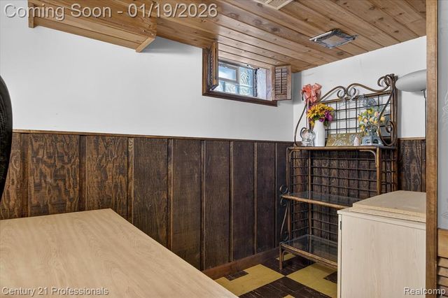 13651 Castle Street, Southgate, MI 48195