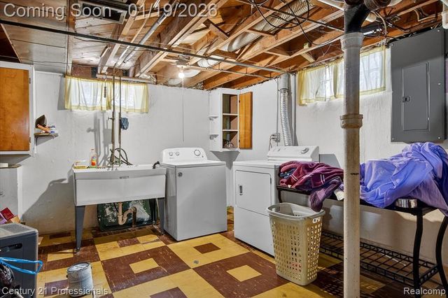 13651 Castle Street, Southgate, MI 48195