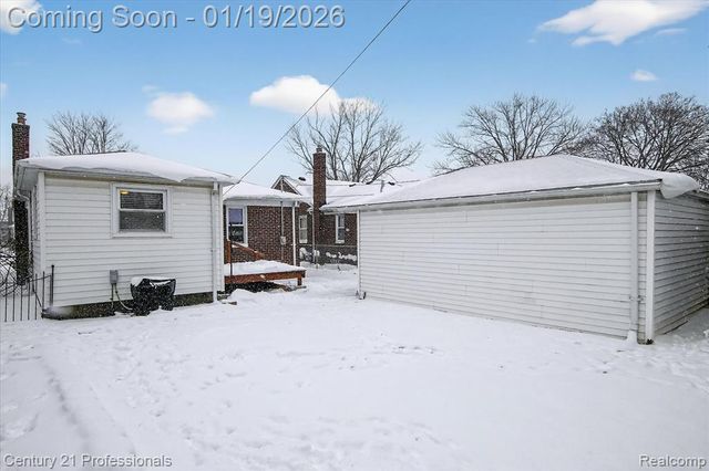 13651 Castle Street, Southgate, MI 48195
