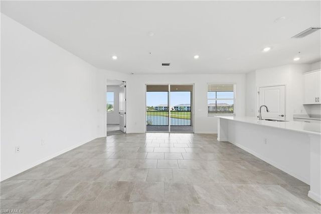 5616 Newcastle CT 5321, Ave Maria, FL 34142