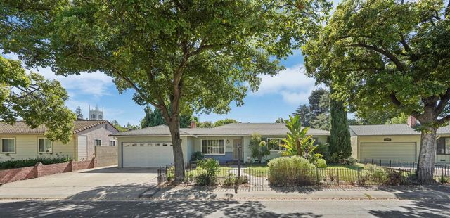 3805 Bonnie Ln, Stockton, CA 95204