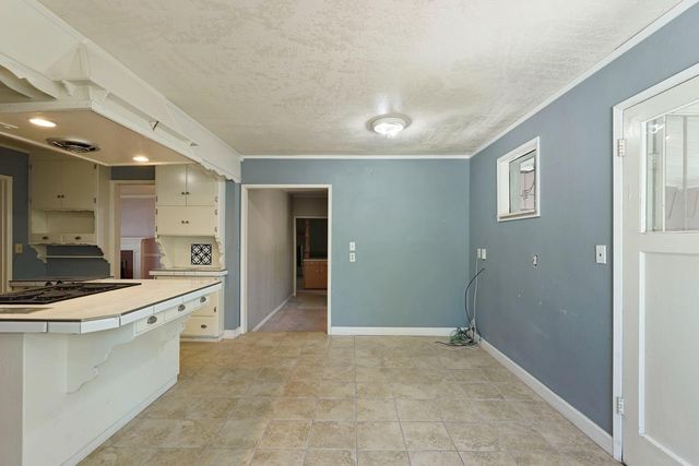 3805 Bonnie Ln, Stockton, CA 95204