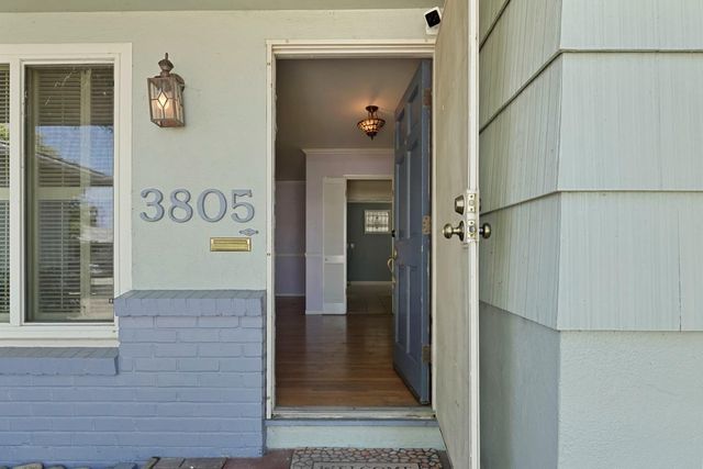 3805 Bonnie Ln, Stockton, CA 95204