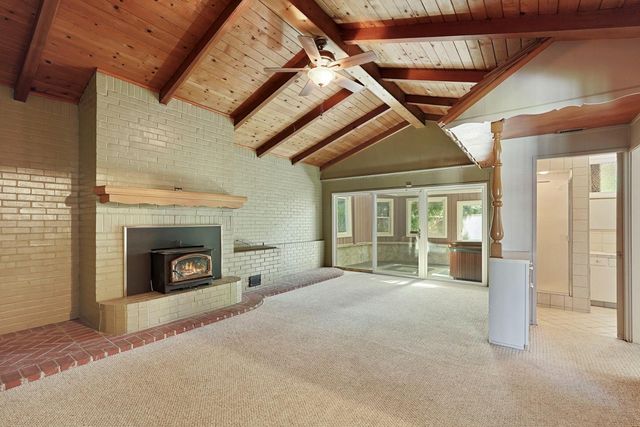 3805 Bonnie Ln, Stockton, CA 95204