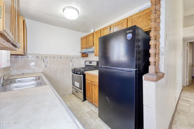10125 RACOON Drive, El Paso, TX 79924