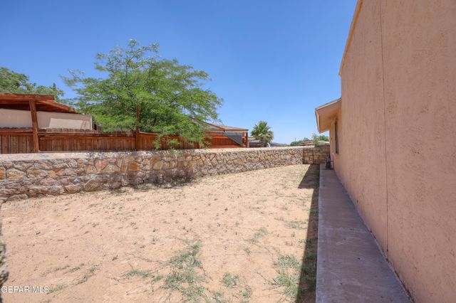 10125 RACOON Drive, El Paso, TX 79924