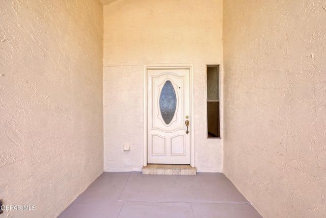 10125 RACOON Drive, El Paso, TX 79924