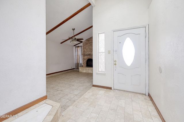 10125 RACOON Drive, El Paso, TX 79924