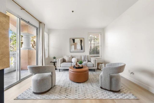 680 CAMINO DE LA REINA 2112, San Diego, CA 92108