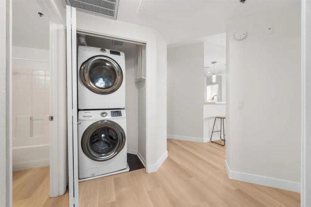 680 CAMINO DE LA REINA 2112, San Diego, CA 92108