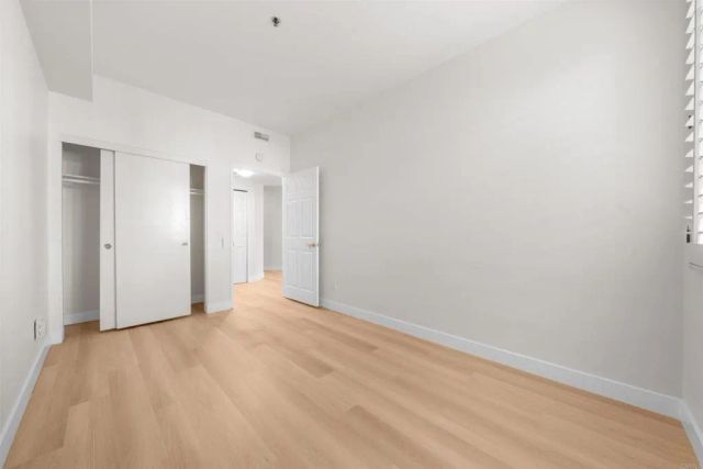 680 CAMINO DE LA REINA 2112, San Diego, CA 92108