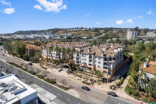 680 CAMINO DE LA REINA 2112, San Diego, CA 92108